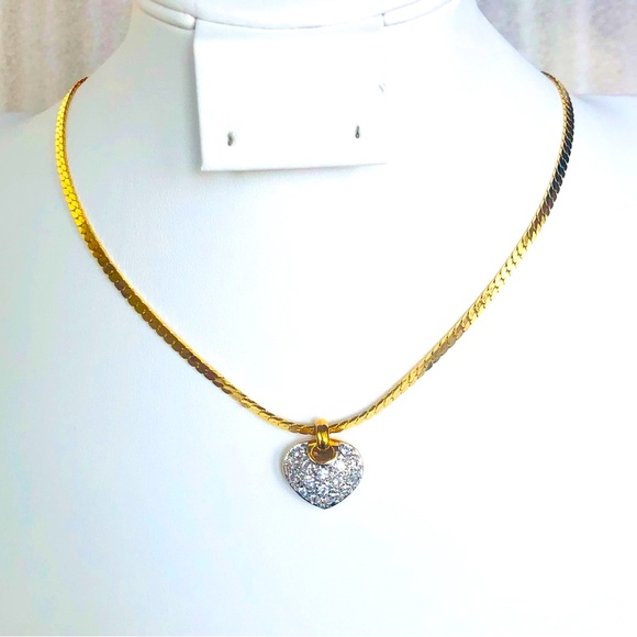 💛18kt Gold Plated Swarovski Crystal Heart Necklace💛 - Picture 3 of 5